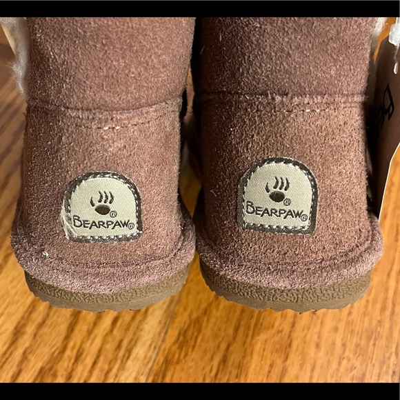 NWT Bearpaw Boots, Brown - Picture 3 of 4